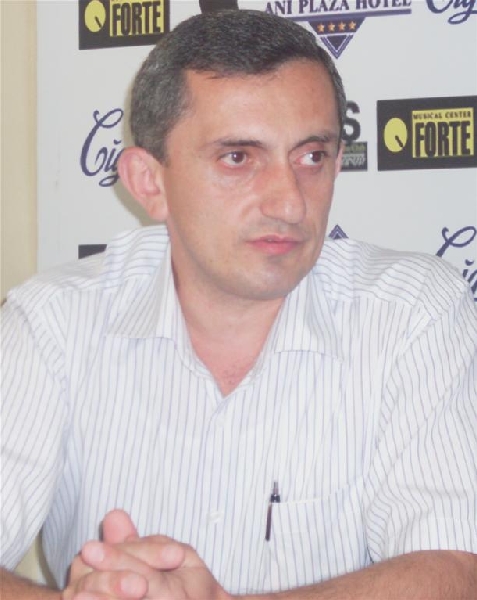 Армен Агаян: «У кого есть возможность работать в направлении смены власти, тот обязан это делать»