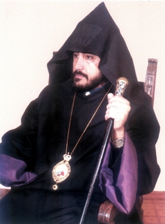 Епископ Микаэл Аджапаян
