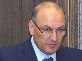 Պետեկամուտների կոմիտեի ղեկավար Գագիկ Խաչատրյանի դեմ մահափորձի կապակցությամբ կան ձերբակալվածներ, հայտարարվել է հետախուզում