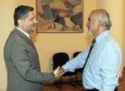 Պարույր Հայրիկյանը ՀՀ վարչապետի կողմից պարգևատրվել է անվանական զենքով