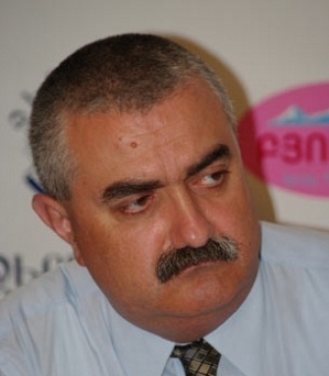 Арам Сафарян отказался комментировать сложение депутатских мандатов