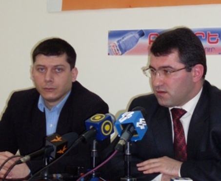 Արմեն Մարտիրոսյանը «զառանցանքները» չի մեկնաբանում