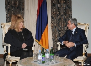 Սերժ Սարգսյանն հյուրընկալել է Ալլա Պուգաչովային