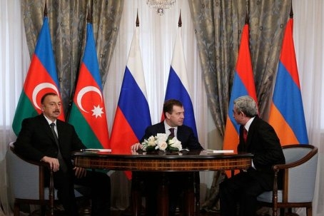 Состоялась встреча президентов Армении, России и Азербайджана