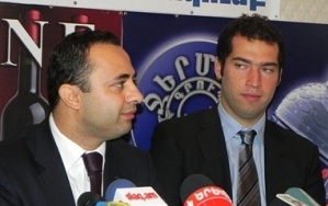 Лидер партии «Могучая Турция» намерен привезти в Армению других турок