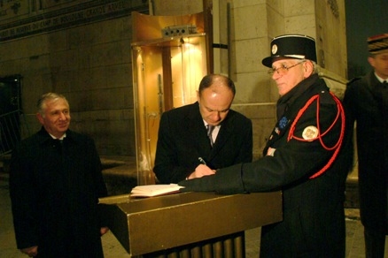 Ս. Օհանյանը հանդիպել է Ֆրանսիայի նախագահի ռազմական հատուկ գրասենյակի ղեկավարի հետ