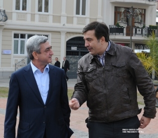 Սերժ Սարգսյանը Բաթումում հանդիպել է Միխաիլ Սահակաշվիլիի հետ