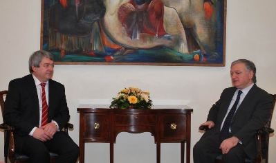 Министр иностранных дел РА встретился с зампредседателя Палаты депутатов парламента Чехии