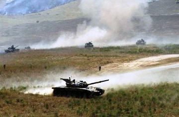Военные учения Азербайджана являются проявлением панических настроений – Шаварш Кочарян