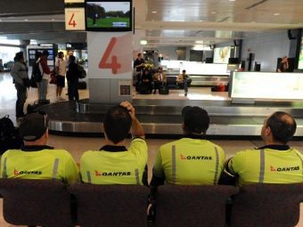 В Сиднее забастовка сотрудников крупной авиакомпании привела к задержкам рейсов