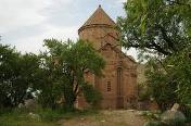 В результате землетрясения в Ване на куполе армянской церкви Сурб Хач образовалась трещина