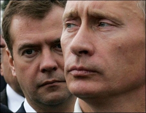 В случае победы на выборах Путин предложит пост премьера Медведеву