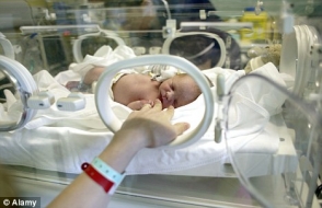 Նորածին երեխան ողջ է մնացել 12 ժամ սառնարանում անցկացնելուց հետո