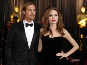 Анджелина Джоли и Брэд Питт объявили о помолвке