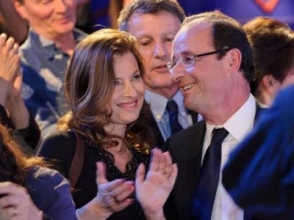 Саркози извинился за оскорбление подруги Олланда