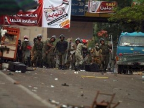 В результате столкновений в Каире пострадали 300 человек