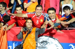 Երթ՝ Հայաստան-Ղազախստան ֆուտբոլային հանդիպումից առաջ