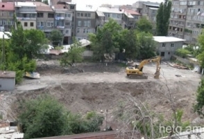 «Երևանի քաղաքապետարանը պատասխանատու է Նալբանդյան 106/1 բակի բարբարոսության համար»