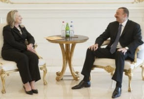 Алиев и Клинтон обсудили вопрос урегулирования Карабахского конфликта