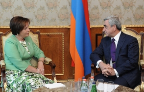 Президент Армении встретился с министром обороны Литвы