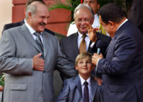 Лукашенко заверяет, что не намерен передавать власть по наследству