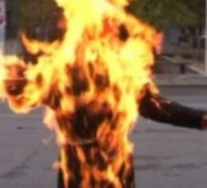 Женщина совершила акт самосожжения в приемной «Единой России»