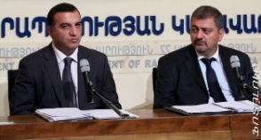 «Եկամտային հարկի մասին» օրենքը չի նվազեցնի աշխատավարձերը. հավատացնում են ֆինանսների ու սոցապ նախարարները