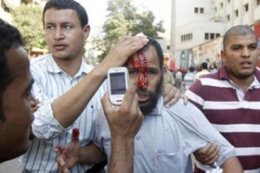 В столкновениях в Каире пострадали более 120 человек