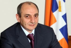 Բակո Սահակյանը ստորագրել է մի շարք օրենքներ