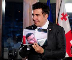 Саакашвили агитировал против Иванишвили с помощью фото спящего депутата