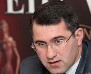 Արմեն Մարտիրոսյանը խոսել է ծիրանագույն հեղափոխության մասին