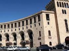 Հայաստանի ճարտարապետների միությունը Սերժ Սարգսյանին հորդորում է անհապաղ կասեցնել ԱԳՆ շենքի աճուրդի գործընթացը