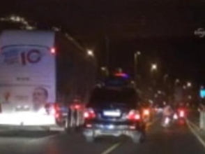 Թուրքիայի վարչապետին տեղափոխող ավտոբուսը վթարի է ենթարկվել