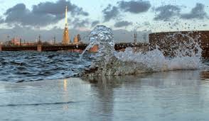 Санкт-Петербургу угрожает наводнение