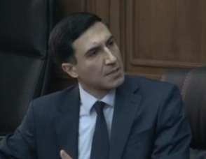 «Լսի՛, դու էդ ի՞նչ տոնով ես խոսում». ԱԺ–ում թեժ էր (տեսանյութ)