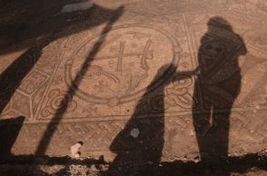 Հնագետները զարմանալի խճանկարներով հնագույն եկեղեցի են պեղել (լուսանկարներ)
