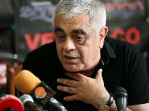 200 բնակիչ մեքենաներով փակել է ճանապարհը. «Եթե հարցնեք Մանվել Բադեյանից, թե որտեղ է Գավառը, տեղն էլ չի իմանա»