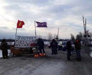 Կանադայում հնդկացիները փակել են գնացքների ճանապարհը