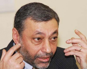 «Ինչո՞ւ է Ալիկ Արզումանյանի հիշողությունն ընտրողաբար աշխատում»