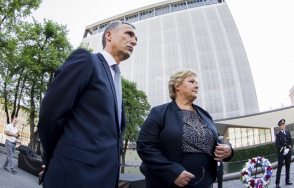 Նորվեգիայում հարգել են Անդերս Բրեյվիկի կազմակերպած ահաբեկչության զոհերի հիշատակը