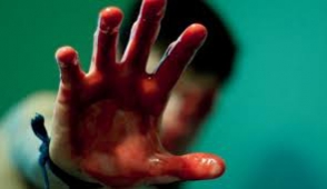 Դատական նիստի ժամանակ ամբաստանյալը կտրել է երակները