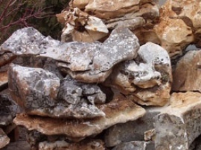 Պեռլիտի հանքում մնացել է փլվածքի տակ