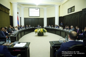 Овик Абрамян обещает удовлетворить требование молодых преподавателей