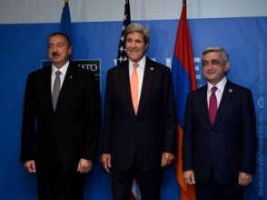 Джон Керри встретился с президентами Армении и Азербайджана (видео)