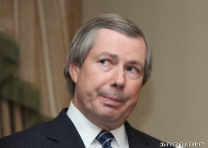 Уорлик считает трехстороннюю встречу Саргсян-Керри-Алиев эффективной