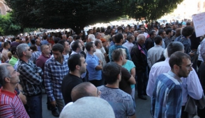 Մերի Մովսիսյան. «Քաղաքականը բացառելով՝ ժողովուրդը զբաղվում է չգիտակցված մազոխիզմով»