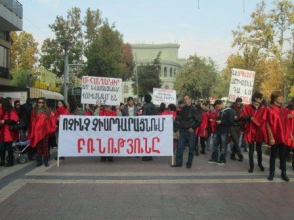 Նոյեմբերի 25-ը Կանանց նկատմամբ բռնության վերացման պայքարի միջազգային օրն է