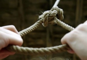 Տան տանիքում հայտնաբերվել է քաղաքացու կախված դի