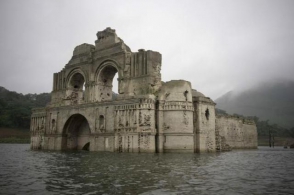 Մեքսիկայում ջրի տակից հնագույն տաճար է հառնել (լուսանկար)