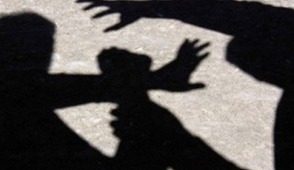 Մեկը կացնով սպանության սպառնալիքներ է տվել, մյուսը՝ հարվածել ձեռքերով, ոտքերով և մոխրամանով